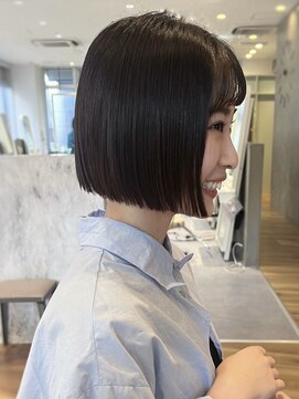 アトロ(Atoro) カット/カラー/イメチェン/顔周り/ボブ/レイヤーカット/大阪梅田