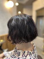 ニッケ ヘアーデザイン(nikke hair design)&nbsp;レディーススタイル　個性派ショート＋ダークピンク