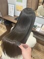 スリーマーク(THREE mark) 癖毛の方は縮毛矯正をしてトリートメントをすると効果がより◎