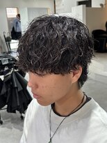 ハイプ(HYPE)&nbsp;フェザーパーマ/センターパート/シャドウパーマ/眉毛