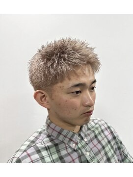 グロウ 博多店(growth) 博多メンズスパイキーショート