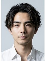 ゼンコー アオヤマ(ZENKO Aoyama)&nbsp;センターパート×ゆるウェーブ【メンズパーマ表参道渋谷原宿】