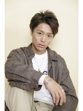 ルルディ バイ アフロディーテ銀座(luludi by APHRODITE) コンマヘア/ツイストスパイラル/スキンフェード/[銀座/白髪]