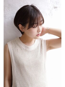 カライングドゥ(ing deux) 大人可愛い20代30代40代黒髪前下がりショートボブ丸みショート◎