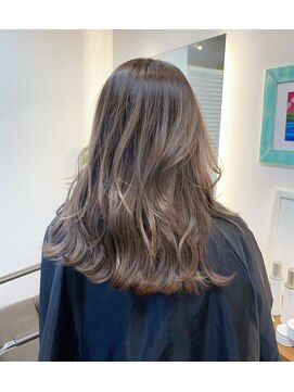 フレリス(FreRis) グラデーションカラー　グレージュ