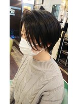 モニカ(Monica)&nbsp;女性らしさを残したスッキリショートボブ★