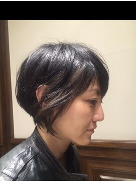 トルシュ ヘアーワークス(TORChe Hair Works) ショートボブ