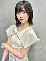 アイユー(ii+U)&nbsp;顎下ボブ　ブルーシルバー　アッシュブラック