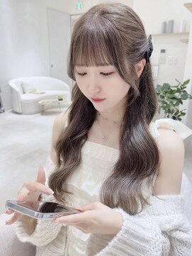 アム 表参道(am) ぱっつん前髪前髪縮毛矯正【小顔薄めバンググレージュ】