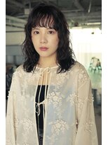 シーム(SEAM) ミディアムレイヤーパーマ