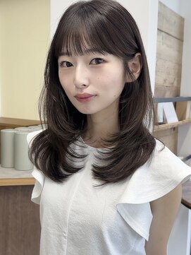 ビュー フクオカ(VIEW FUKUOKA) 小顔美人レイヤーカット×ナチュラルグレージュ30代40代50代