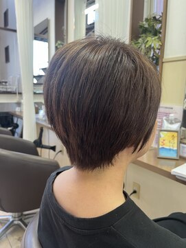 コアフィールフィス(COIFFURE fils) 《見附　今町》大人ショート　アッシュ系カラー