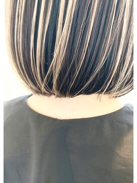 アンフィ ヘアー(Amphi hair) ボブ、ブリーチスタイル