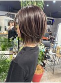 ボブ レイヤー レイヤーカット 前髪なし カラー 白髪ぼかし 40代