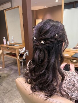 インビテーション 名古屋(invitation) ハーフアップのお呼ばれヘア