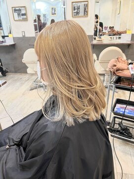 アンジェリカラボ 梅田店(ANGELICA LABO) ベージュ×インナーホワイトベージュ【川又】