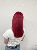 ラルム(LaRmE) ツヤツヤ！目を引くレッドヘアカラー