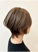 ショートボブ