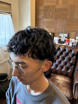 ボウベルズ ヘア アンド メイクアップ ドレッシング Bowbells hair&make up dressing メンズマッシュウルフパーマスタイル