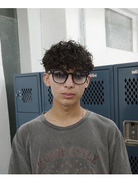 ステラ(STELLA) スペインカール/メンズ/メンズサロン/眉毛カット/メンズパーマ