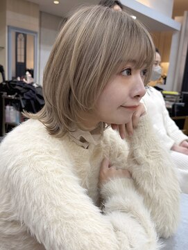 ジュイル ハラジュク(JEWIL HARAJUKU) ハイトーンウルフミルクティーベージュ