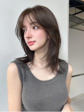 レア 渋谷(Le'a) 【Le’a】ミディアムレイヤー くびれミディアム