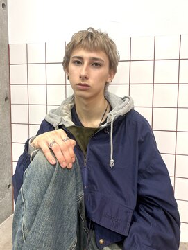 エディット トウキョウ(e.dit tokyo) ホワイトベージュカラー