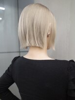 ギークス(GEEKS)&nbsp;【GEEKS渋谷】夏カラー/ホワイトブリーチ/パールホワイト/ボブ