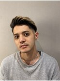 フェードカット ブリーチ抜きっぱなしスタイル