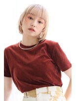 アルベロ(albero) リップラインボブ×顔周りレイヤープラチナカラー20代30代40代