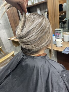 ラフ(LAFF) #バレイヤージュ#グレージュカラー#ボブウルフ#ココアベージュ