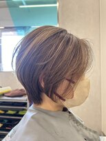 エイトオロク 那覇小禄店(EIGHT oroku)&nbsp;【EIGHT 小禄店】大人ショートのハイライトカラー