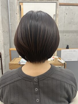 ユッカ エルア 武庫之荘南口(YUCCA elua) Yucca角床大人可愛いショートボブ