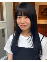 ガーランド (Garland) ブルーブラック 暗髪カラー レイヤーカット 透明感カラー