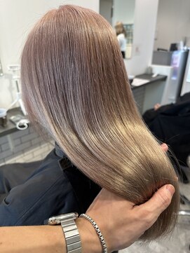カラ ヘアーサロン(Kala Hair Salon) ハイライトバレイヤージュダブルカラーケアブリーチ20代30代40代