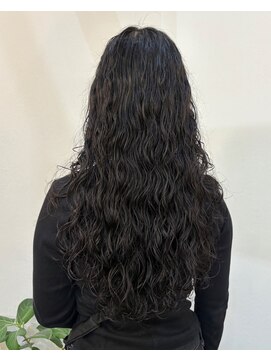 エフ ヘアーアンドリラクゼーション(F. hair & relaxation) ナチュラルくるんとロングパーマ