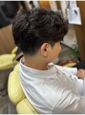 センターパート×テーパーフェード