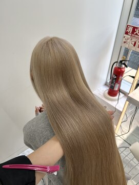 ロンドルピナス 小倉(Lond Lupinus) 縮毛矯正/ワンホンレイヤー/ミルクティーブランド/ダークブルー