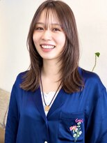 アンク(ank)&nbsp;ミディアムレイヤー/顔まわりレイヤー/20代30代40代大人レイヤー