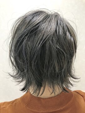 ラ ブレス 梅田茶屋町(LaBless) 外ハネショート ba_051_1808_04