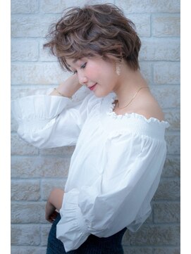 ヘアーアートシフォン 川口東口店(hair art chiffon) インナーハイライト&オレンジのハンサムなウェーブショート