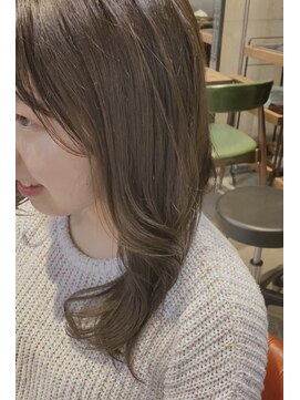 エミュー(emue) 艶カラー ココアグレージュ 韓国風ヘア イヤリングカラー 中島