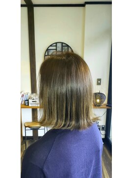 アレイズ(a'laise) 外ハネストレート