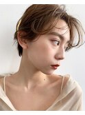 大人かわいいショートボブ 前髪なし 長め  フェザーバング