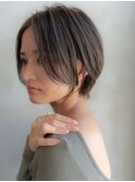ヌーディカラー/前下がりボブ/小顔ヘア/大人ボブ
