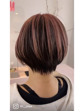 チィ(chee.) ダブルカラー