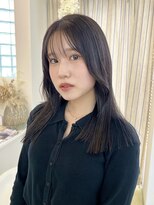 ロマーリ(LOMARLIE)&nbsp;アッシュグレー×ぷつっとカット