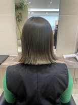 クララ ヒロシマ(CLALA Hiroshima)&nbsp;切りっぱなしボブ＋オリーブベージュ