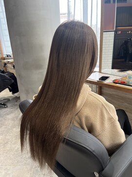 リーオオサカ(Lee Osaka) アッシュベージュ×東芽生