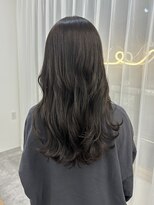 ウノヘアー(UNO HAIR)&nbsp;20代／30代／40代／ロングヘア／オリーブカラー／透明感カラー